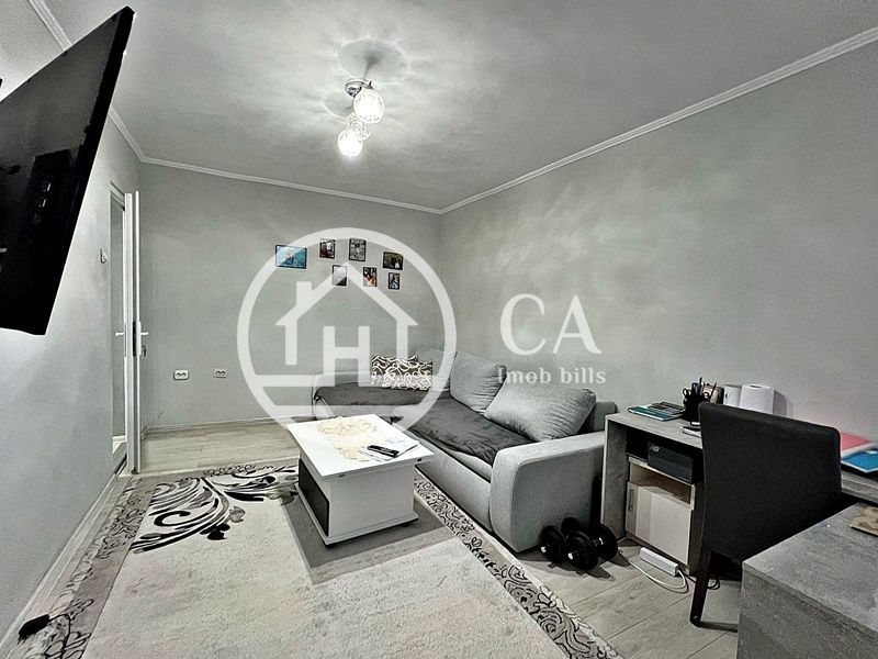 Apartament de vânzare cu 3 camere în zona Rogerius, Oradea - Poză 5
