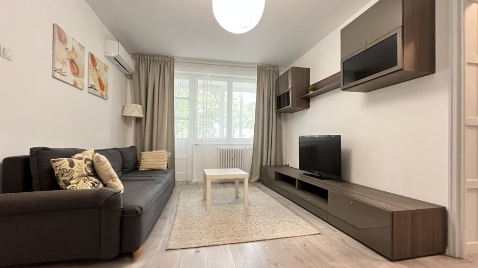 Apartament cu 2 camere, chiriaș inclus, în zona Centrala - Popa Șapcă - Poză 1