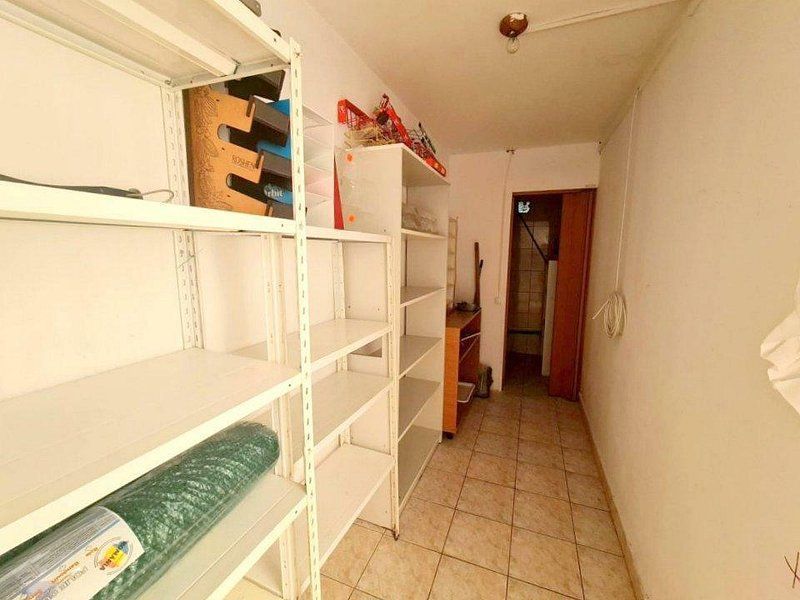 Spatiu comercial stradal - zona Micro 19, langa piata - Poză 4