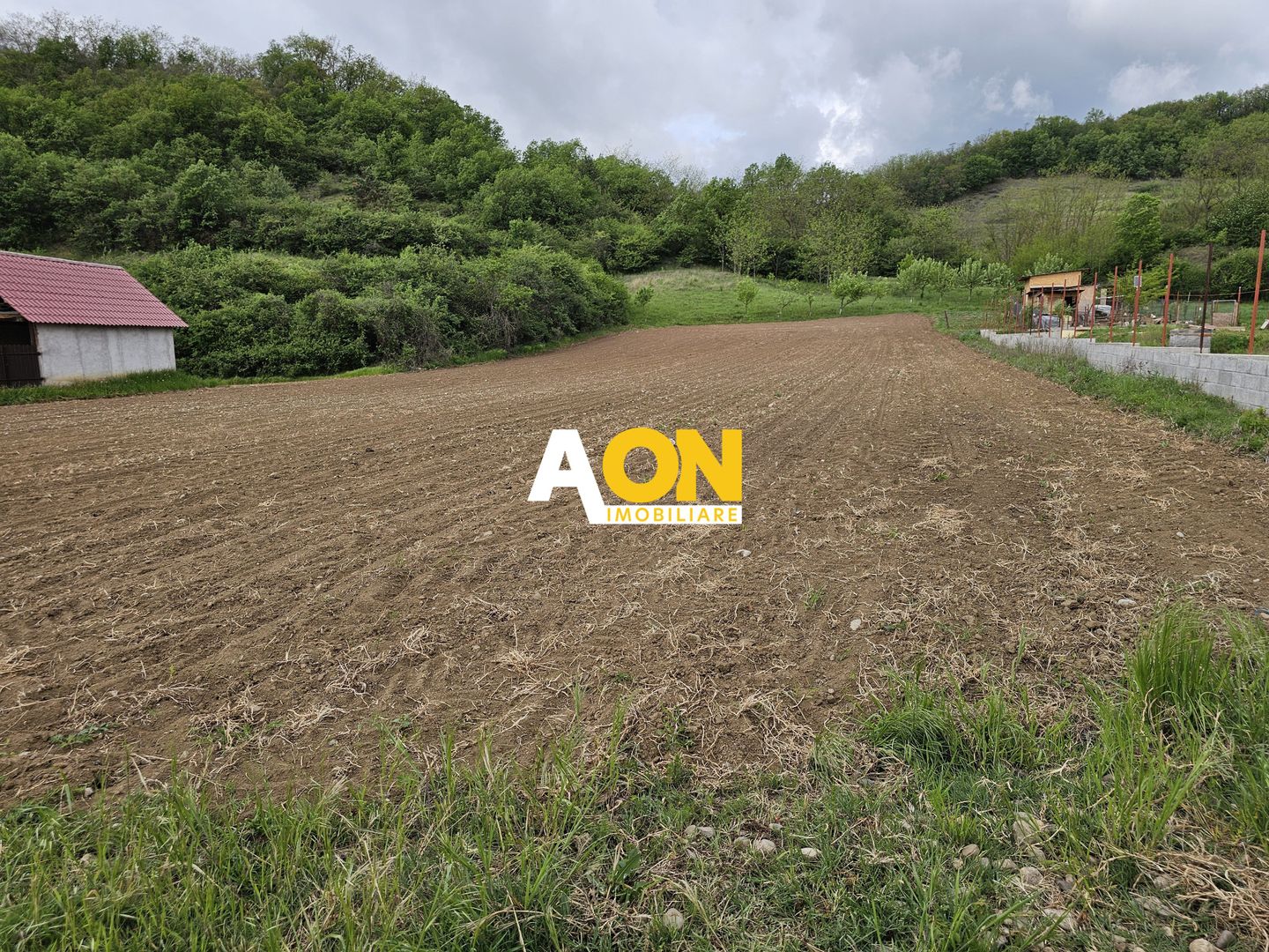 Teren intravilan langa Alba Iulia, 2742 mp, comuna Vintu de Jos - Poză 2