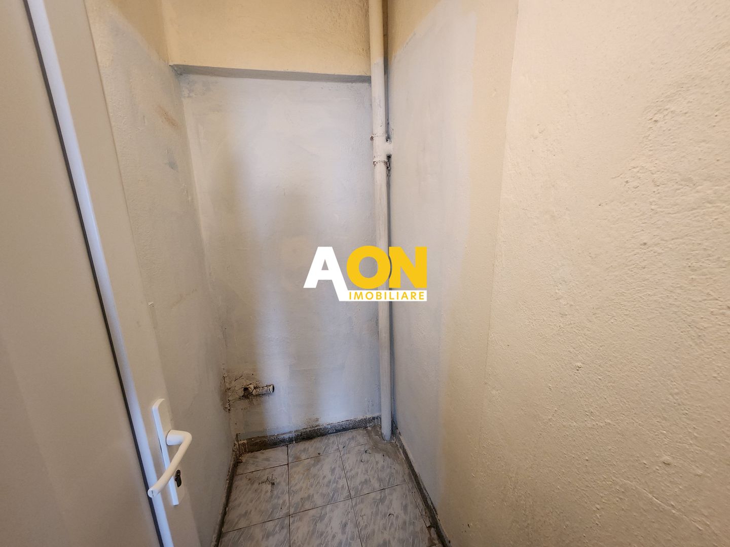 De vanzare apartament 2 camere, pozitie excelenta, Centru - Poză 9
