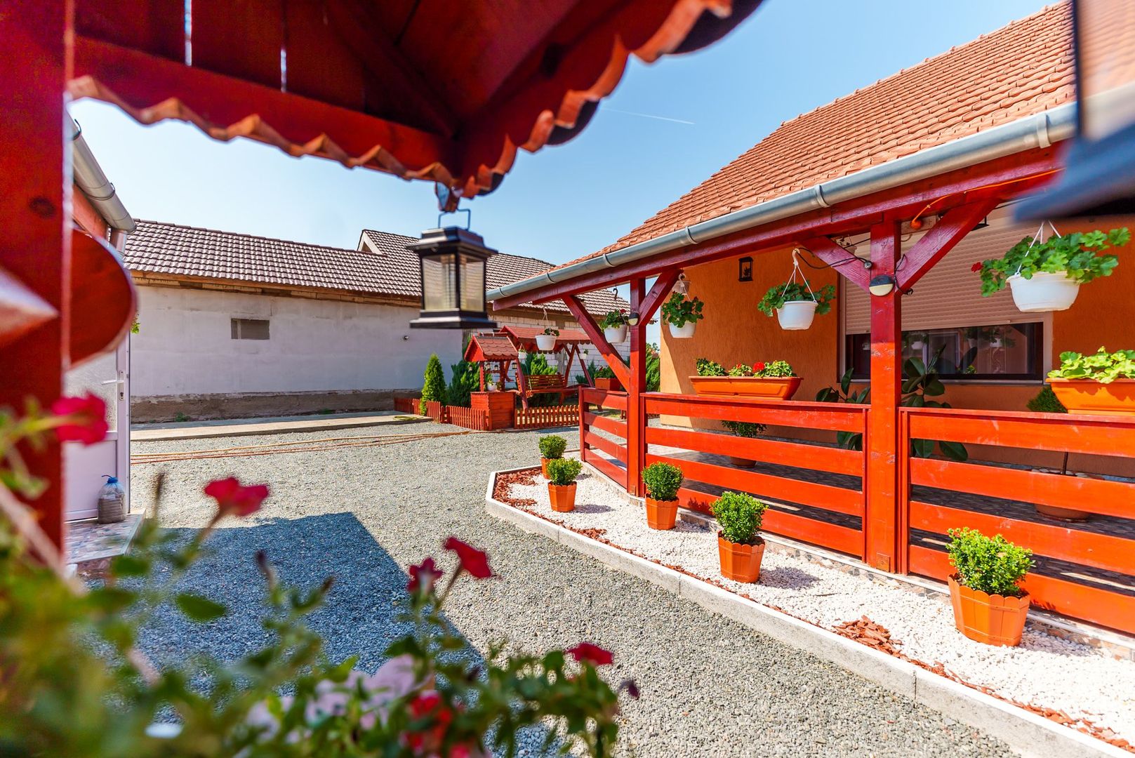 Casă spațioasă la sol în Macea - Poză 8