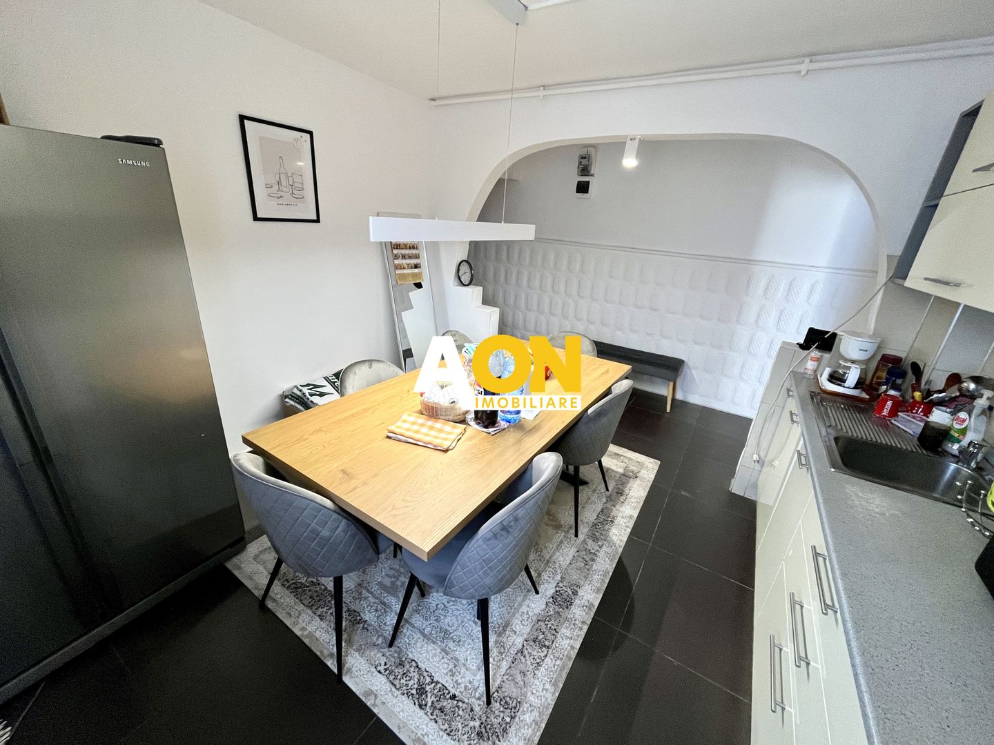 Apartament cu 3 Camere, Etaj 3, Zona Mercur - Poză 2