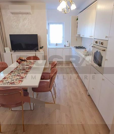 Apartament de 3 camere, lux, 68mp, parcare, zona Vivo - Poză 3