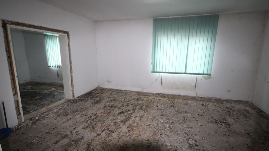 Imobil  cu destinatie mixta - Poză 34