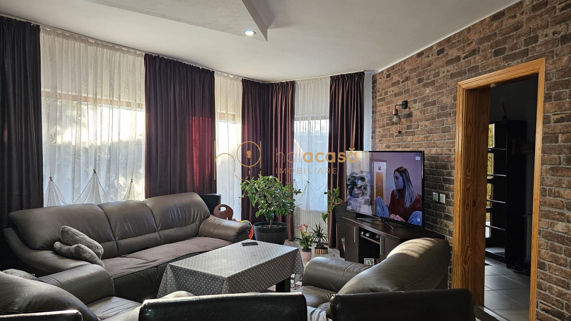 Casă / Vilă cu 8 camere de vânzare în Manastur, Cluj-Napoca - Poză 32