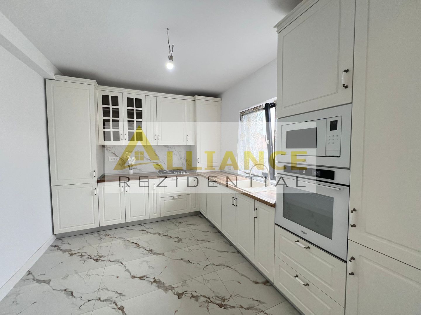 Vila mediteraneana - 4 camere - 2 bai - beci- incalzire pardoseala - Poză 9