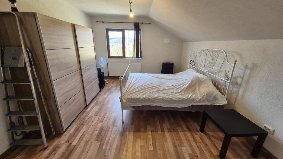 Vila Cornu-Prahova complet mobilata/utilata '' 350 mp + teren 500 mp'' - Poză 12