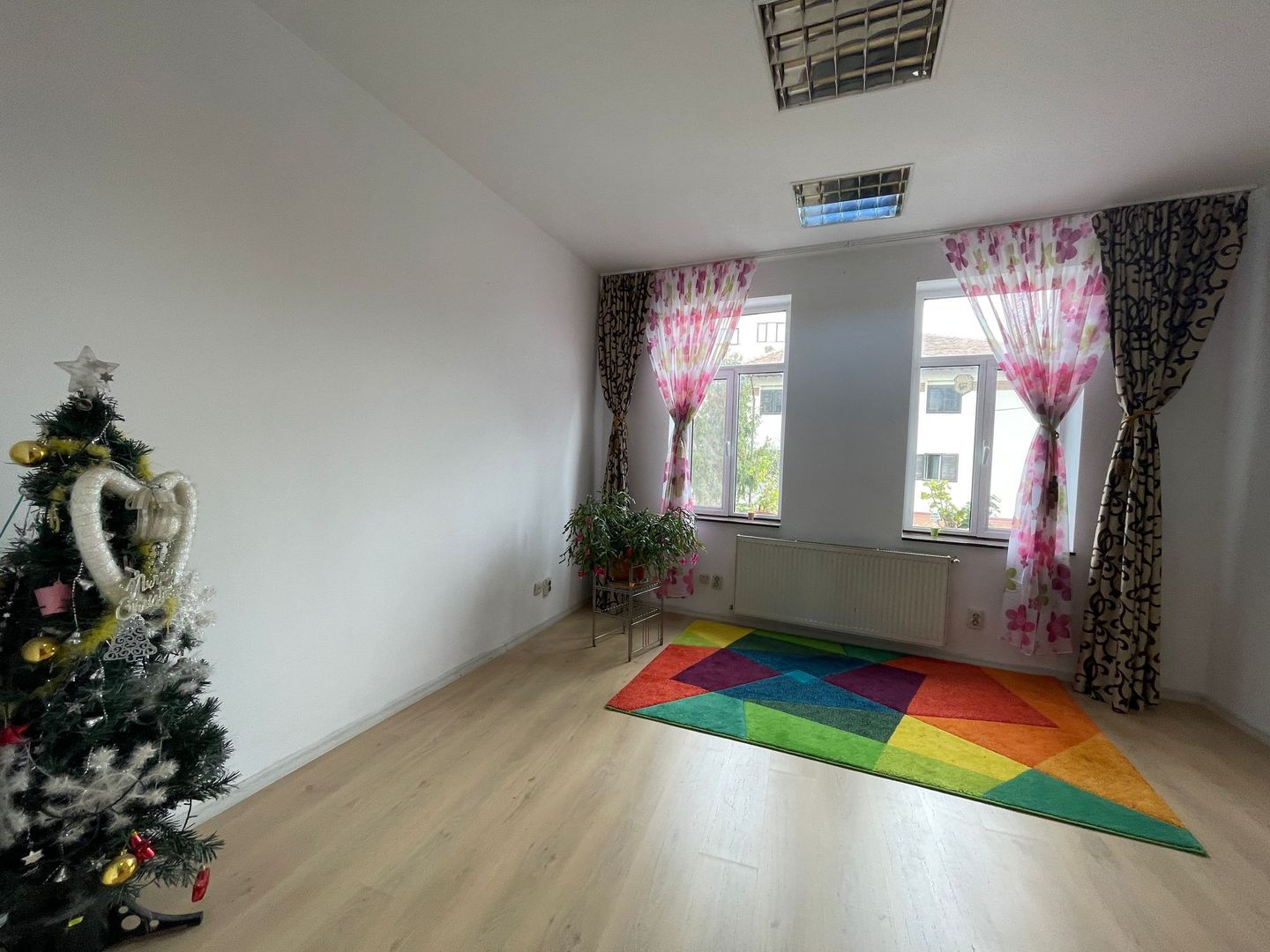 Vila solida P+1 situata in zona Eminescu - strada Vasile Lascar - Poză 6