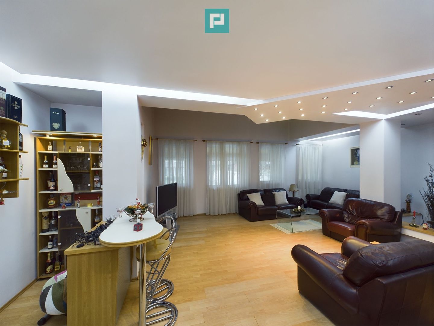 Casă situată Central în Dumbrăvița - Poză 32