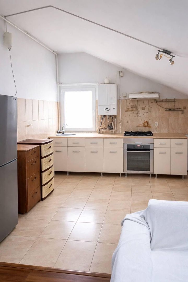 Superb Apartament 3 Camere Militari - Poză 1