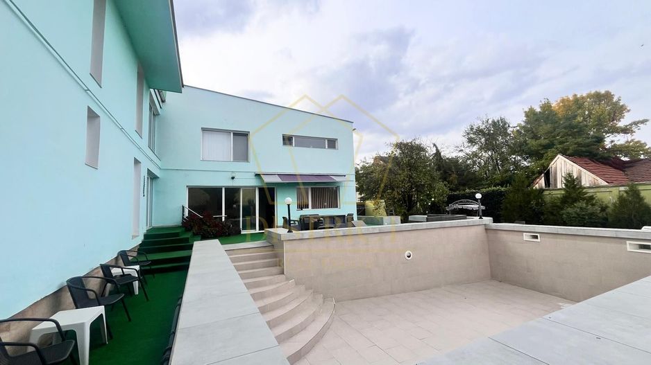 Pensiune superba cu piscina | COMISION 0 | Girocului - Poză 1