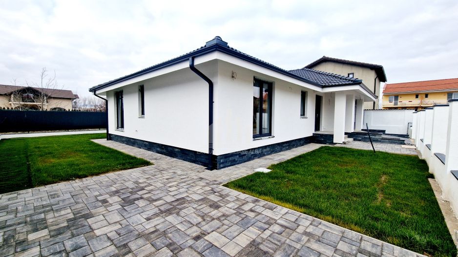 Casa individuala la cheie, zona mall - Poză 2