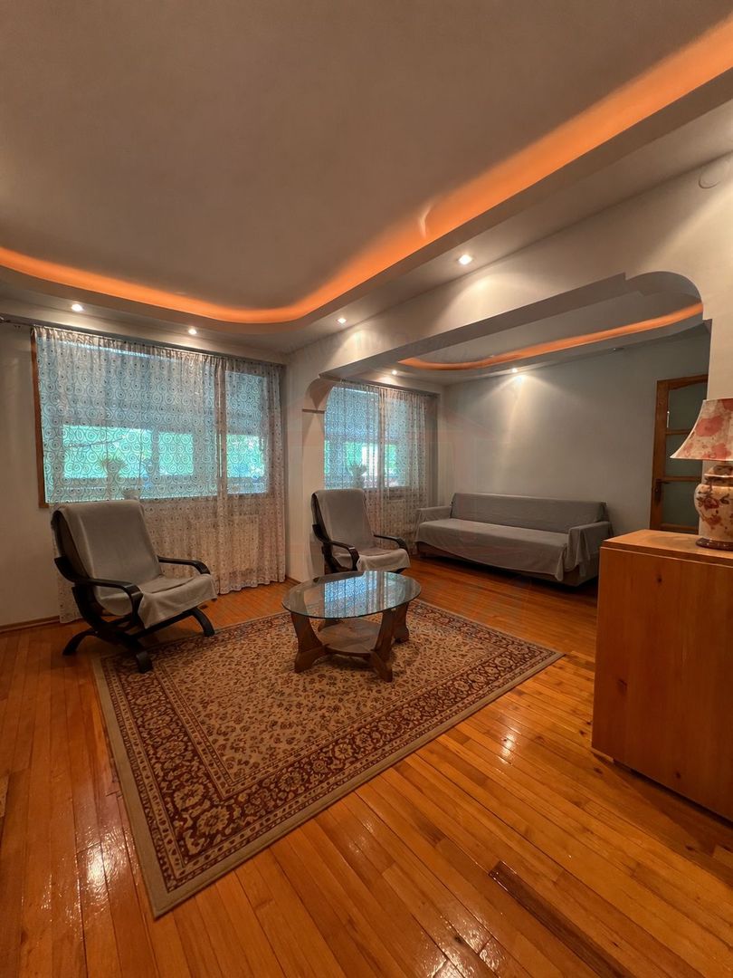 Apartament spațios și luminos cu 4 camere, 2 băi și terasă – Micro 20 - Poză 3