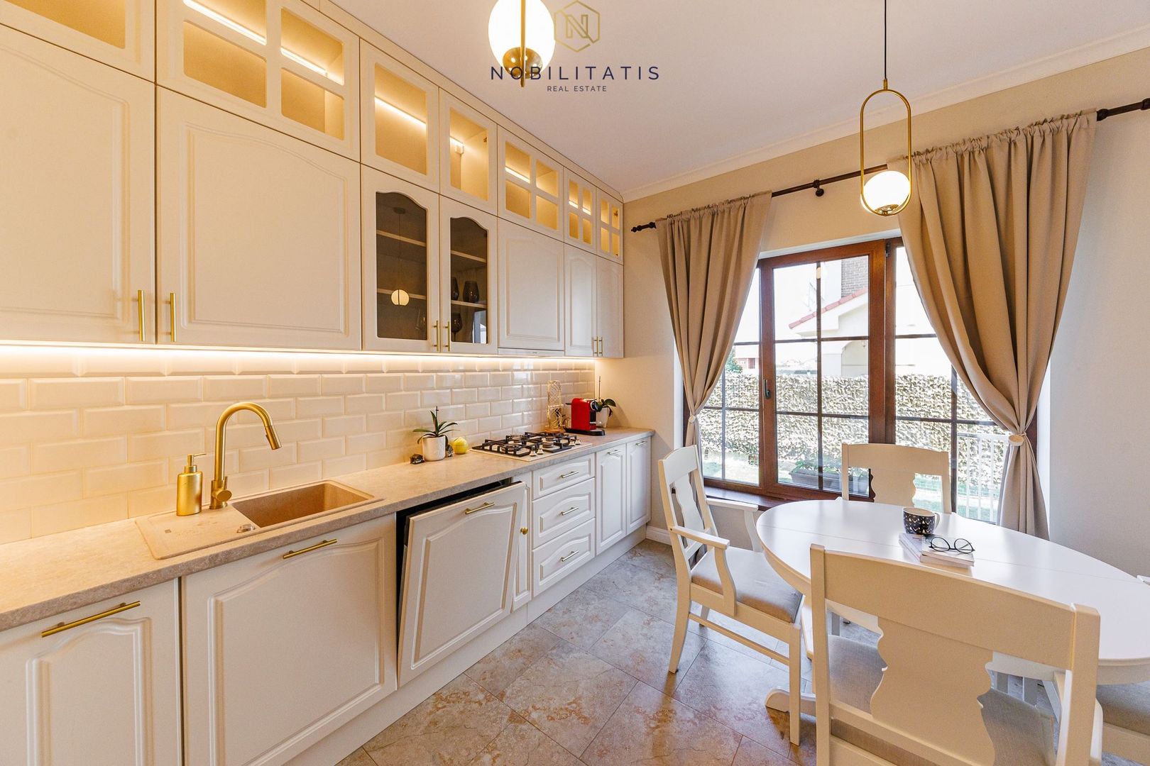 Casa Segmentul Lux, cu Garaj | 4 dormitoare | Langa Padure&Lac | Com 0 - Poză 7