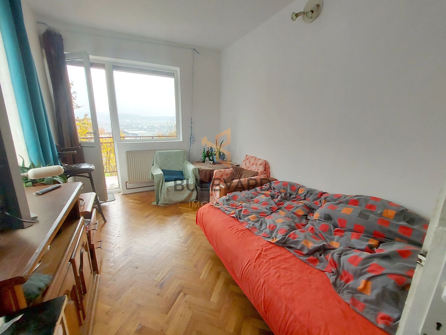 Casa in Gruia cu un view deosebit + teren de 1000mp! - Poză 10