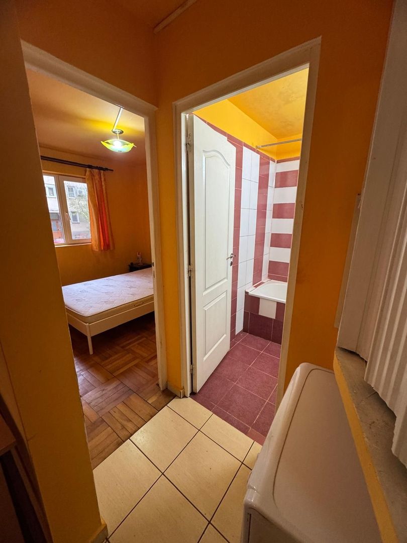 Propunem apartament de vanzare, 2 camere zona intim Arad - Poză 8