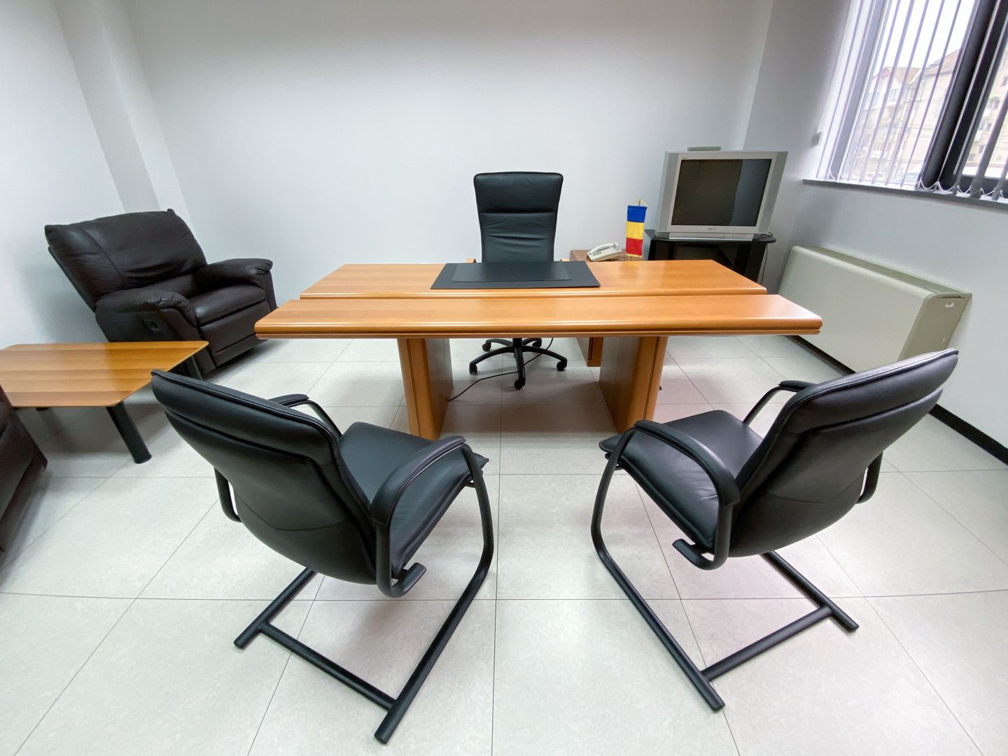 Cladire cu functiuni mixte - Poză 17