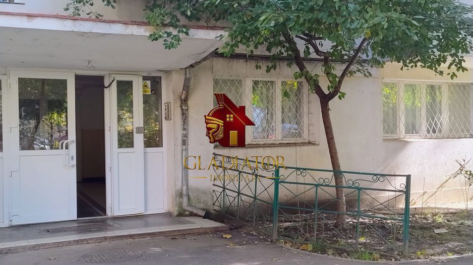 Copou Parc ferit de agitatia bulevardului, spatiu verde, et 1 cu lift - Poză 4