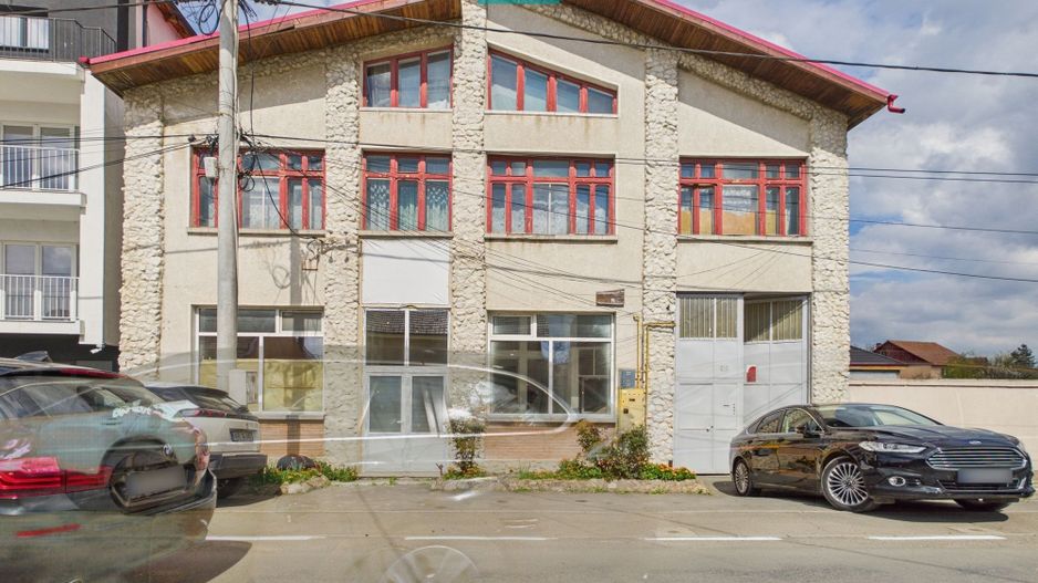 Proprietate multifuncțională centrală 1000 mp - Poză 37