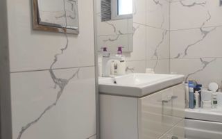 Apartament 3 camere, decomandat, în cartierul Tomești - Poză 3