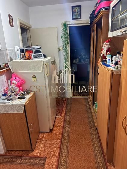Apartament 2 camere decomandat Etaj 2 Zona Soarelui - Poză 3