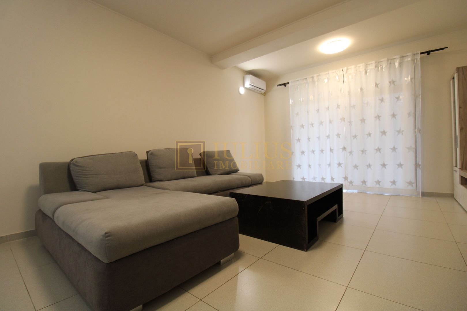 Casa Giroc, 4 camere, 2 bai, curte interioara. - Poză 2