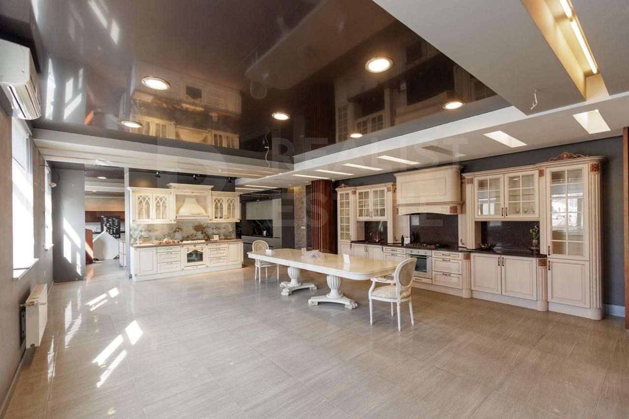 Chirie, spatiu comercial , 370 str. Calea Iesilor, Sculeni - Poză 3