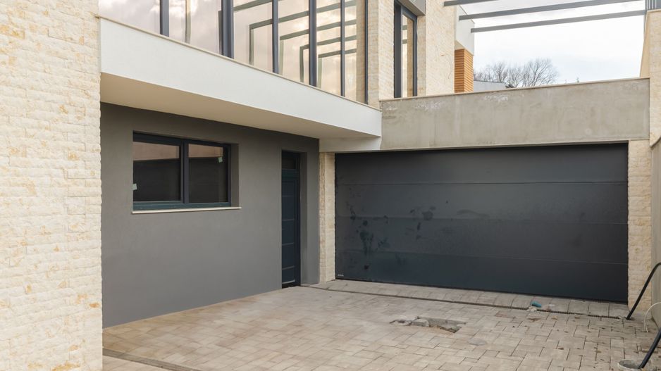 Casa de Lux în Făget Eleganță și Confort în Inima Naturii - Poză 4