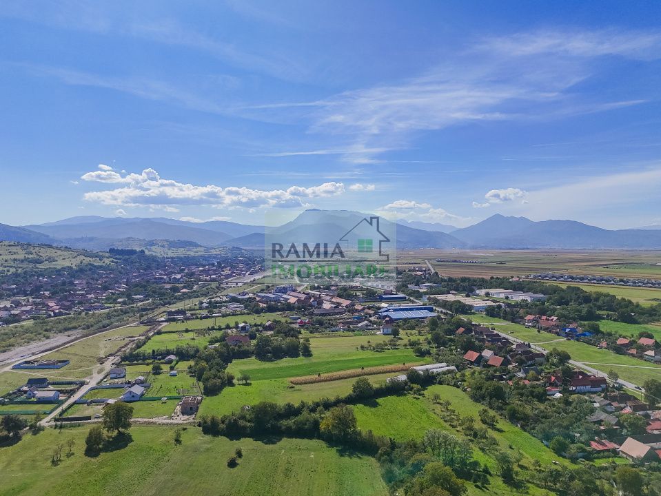Teren intravilan, Posibilitate parcelare 500–700 mp, Carpinis-Brasov - Poză 14