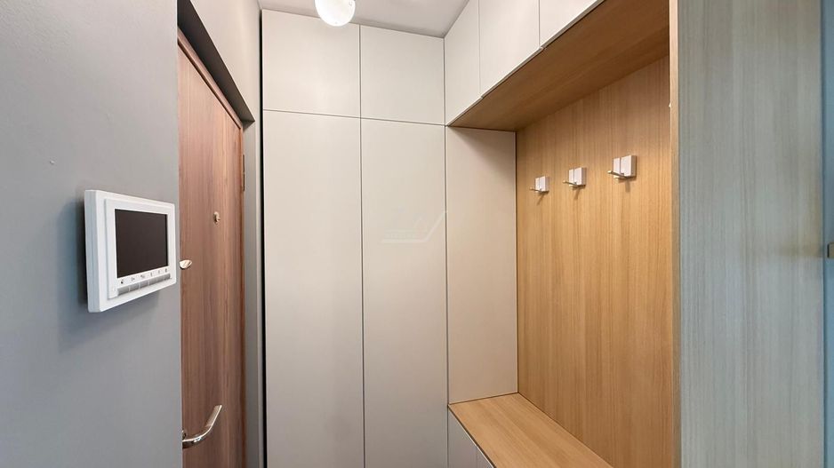 Mobilat si utilat complet. Dressing. Loc de parcare. - Poză 9