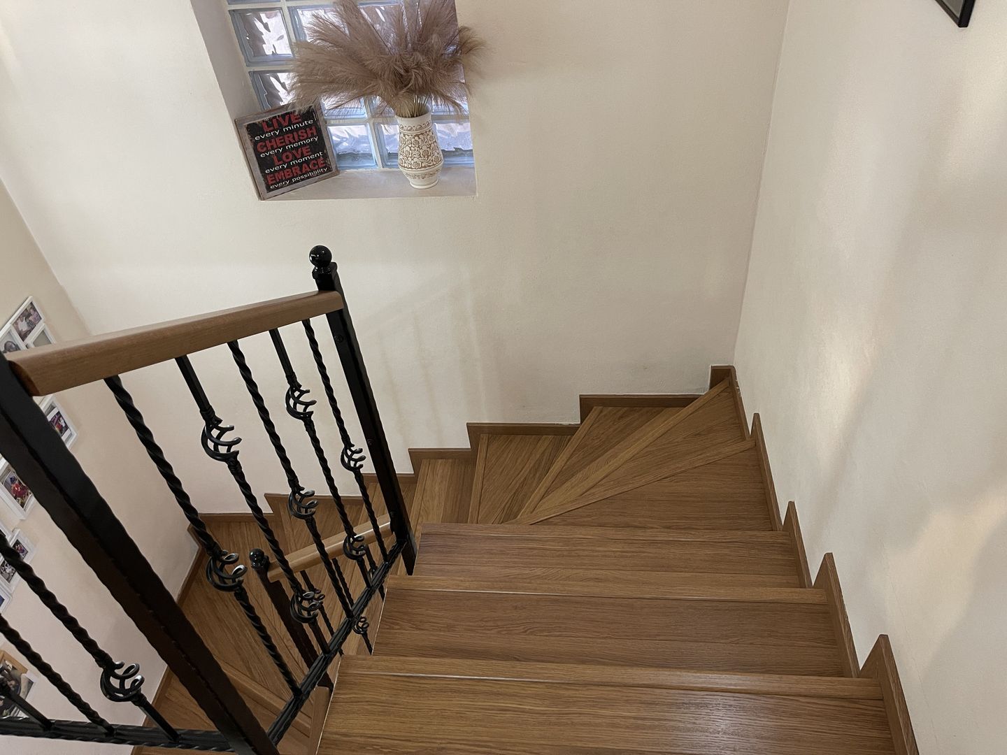 Casa moderna, frumos amenajata in zona Bogdanestilor - Poză 15