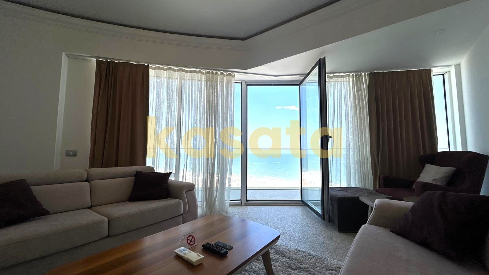 3 camere I White Tower I vedere panoramica I terasa 27 mp I et 7 - Poză 1