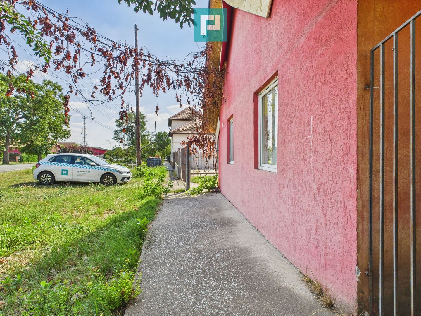 Casă/spațiu comercial pe DN79 în Zimandu Nou - Poză 9