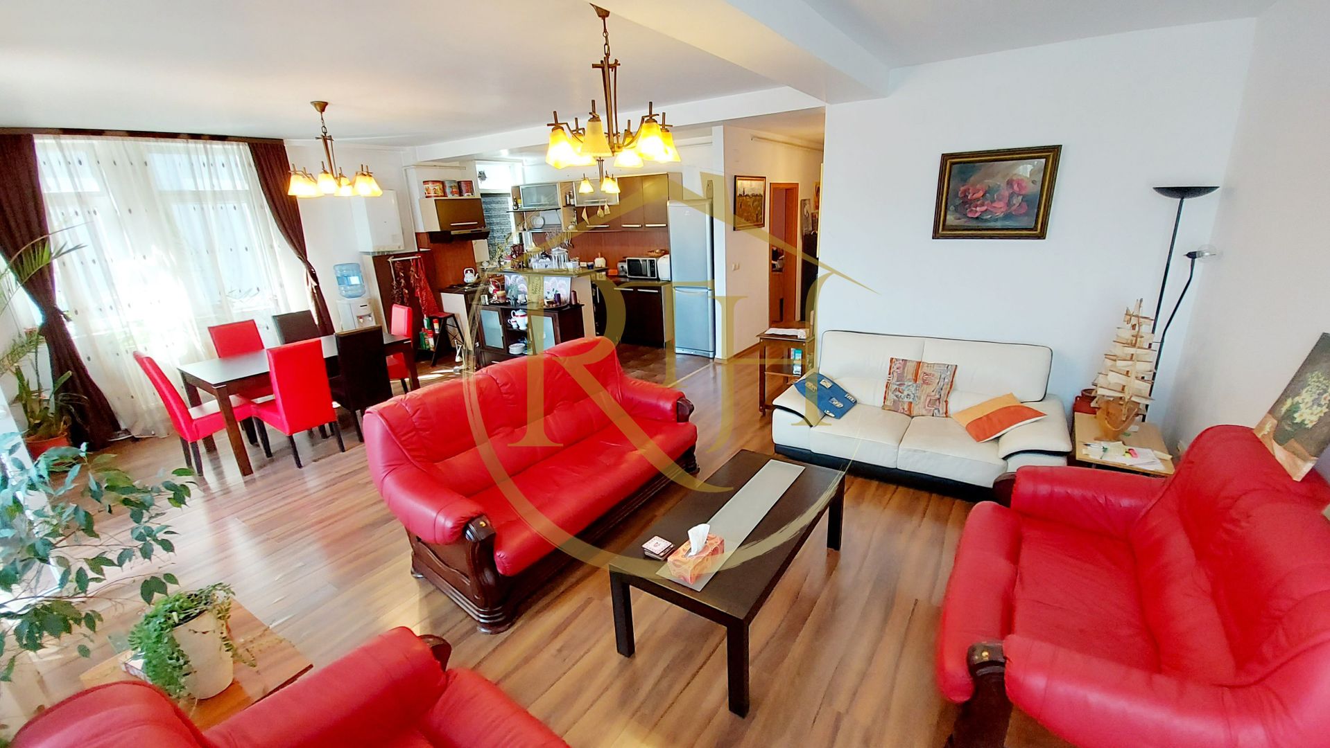 Oferim spre vanzare apartament cu 3 camere, aproape de Complex - Poză 3