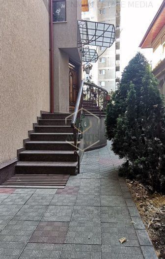 Inchiriere apartament 3 camere in vila, semidecomandat - Poză 31