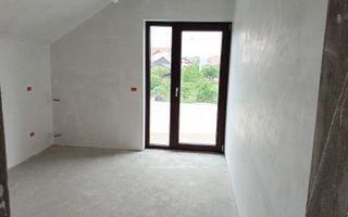 Casă/Vilă Dumbrăveni/Suceava - Poză 12