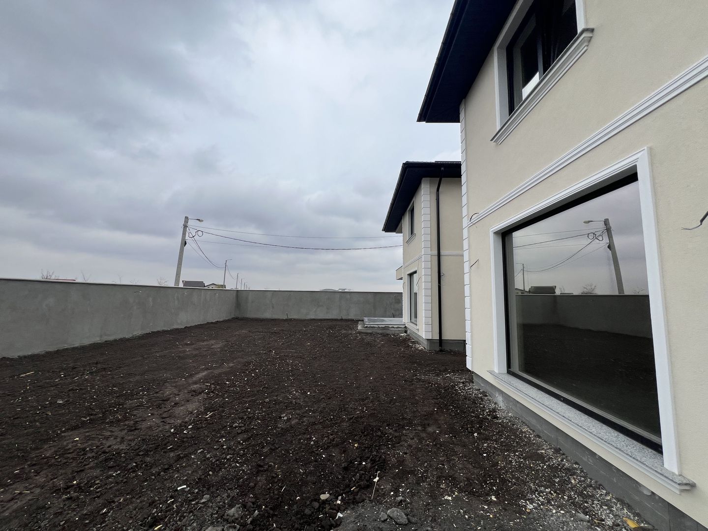 VILA LUX OTOPENI | FERME - Poză 7