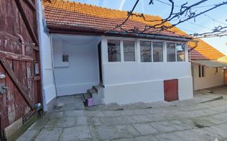 Casă de vânzare – Comuna Rășinari, str. Andrei Șaguna – aproape de centru - Poză 2