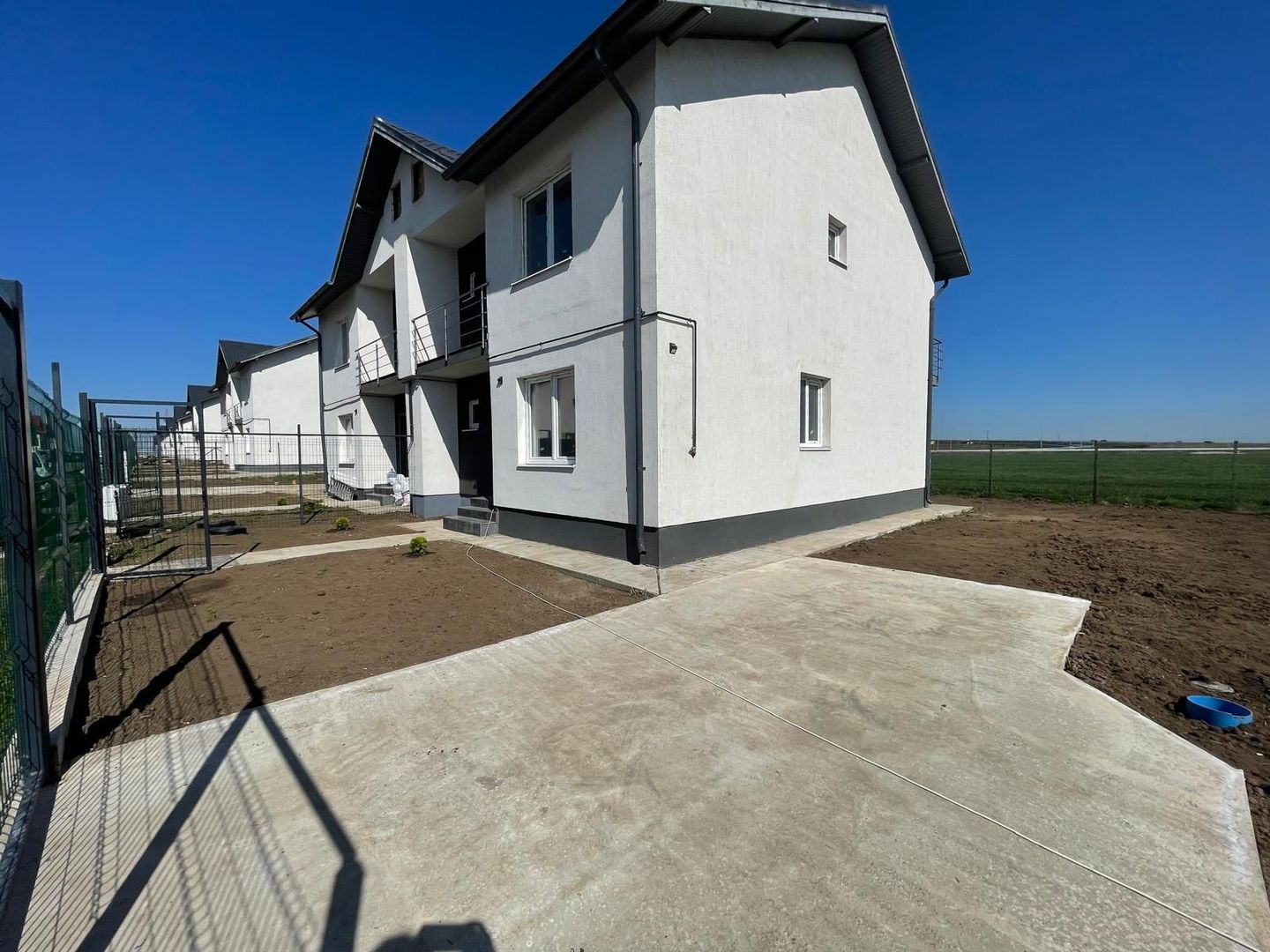 CASA TIP DUPLEX 4 CAMERE , TOATE UTILITATILE, FINALIZATA, COMISION 0% - Poză 2