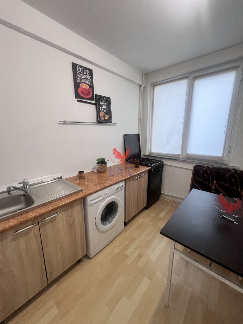 Decomandat, stradal, Calea Bucuresti etaj 1 - Poză 73