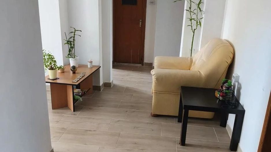 Calea Calarasilor - 3 metrou Piata Muncii -3 camere - Poză 2