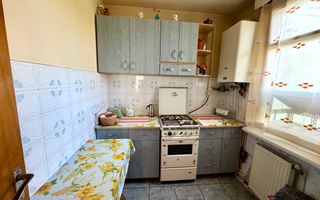 Apartament luminos, bine întreținut cu 3 camere, Carpați 1 - Poză 7