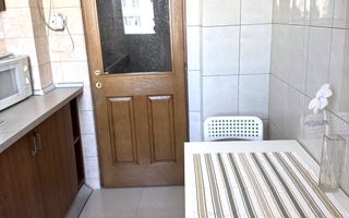 🏡 Închiriez Apartament cu 2 camere , loc de parcare, 250 m metrou Titan - Poză 4