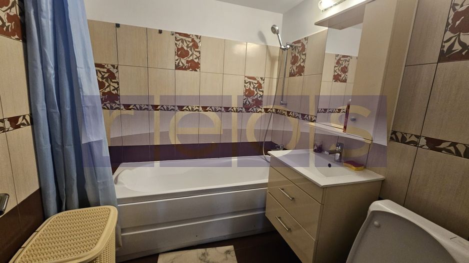 DE INCHIRIAT APARTAMENT 3 CAMERE 75 MP | BLD GHENCEA-BRASOV | METROU - Poză 5
