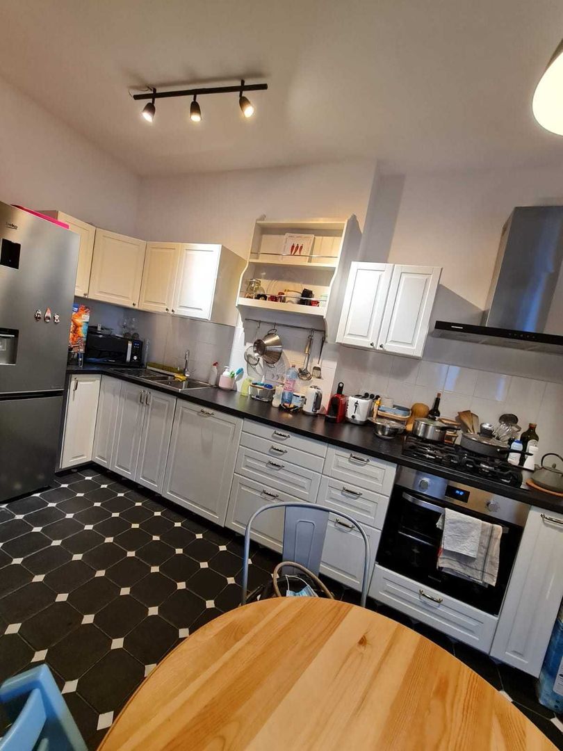 Vila de inchiriat 4 camere, București - Poză 2