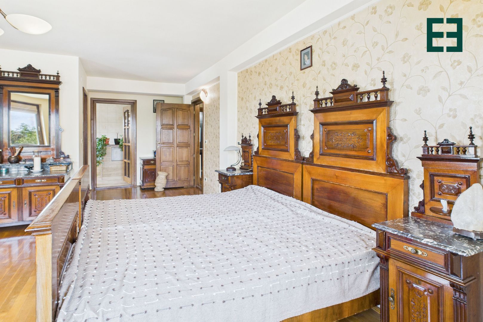 Vilă cu 6 camere - Zona Subcetate - Arad - Poză 21