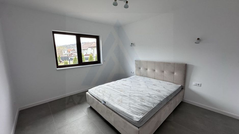 Casă premium complet utilata 5 camere 3 bai teren 427 mp în Cisnădie - Poză 5