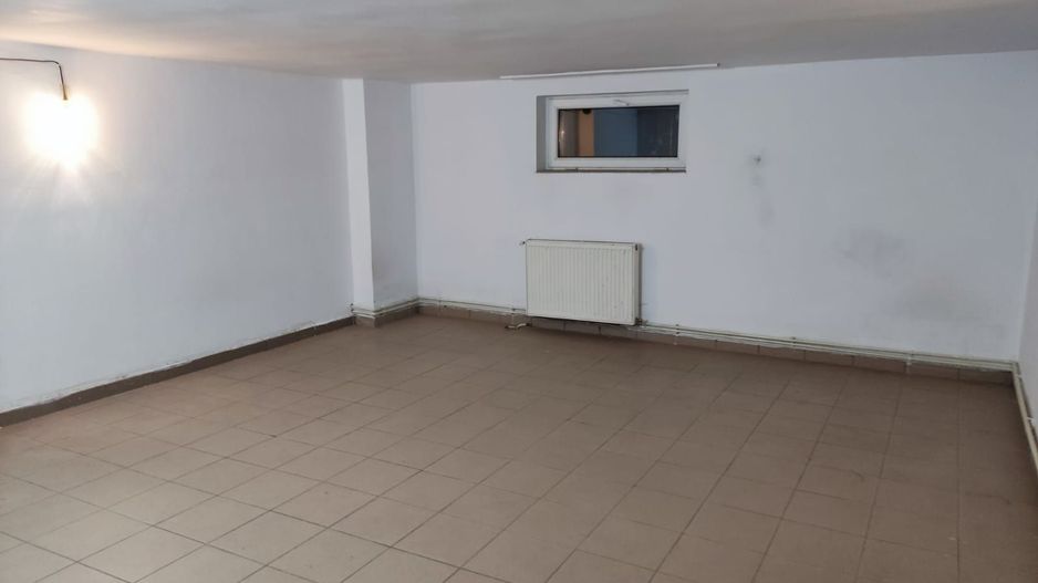 Demisol tehnic 130 mp - Birouri - Atelier - Parcari - Andrei Muresanu - Poză 2