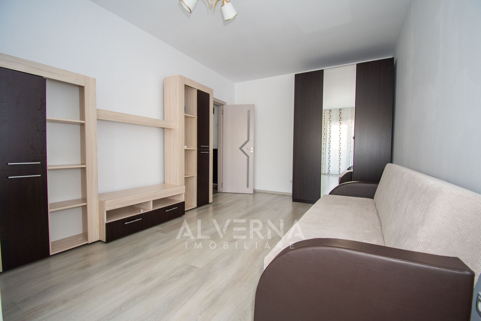 Ap 2 camere, decomandat, balcon, parcare, Trapezului - PET-FRIENDLY - Poză 4